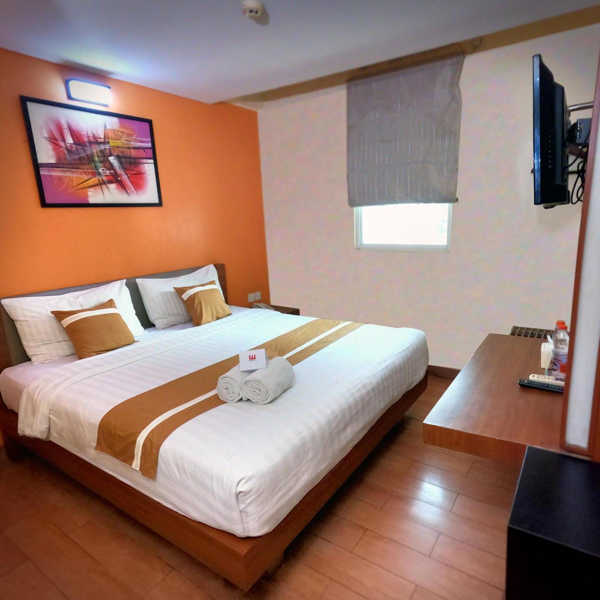 World Hotel Jakarta - Bandengan Exterior photo